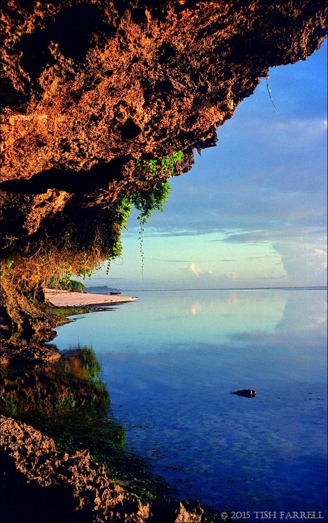 sea and sky on the reef at Tiwi
